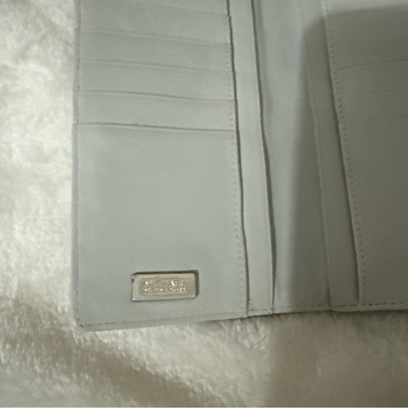 Vintage Michael Kors Leather Wallet - Picture 8 of 11